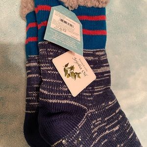 Fuzzy socks !! Never worn